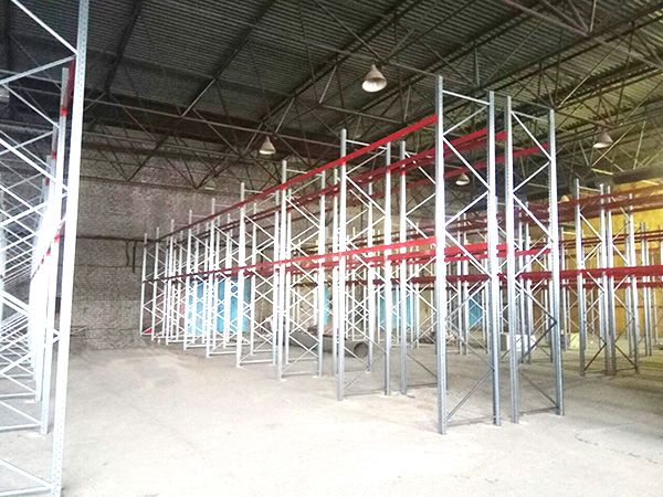 Торговый Дом «Вертикаль» реализовал стеллажный проект на складе производителя дверей в Уфе в Урени